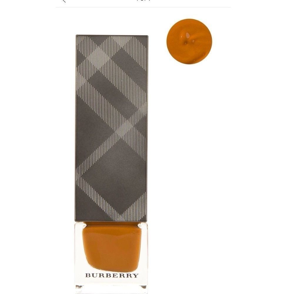 Burberry. Mocha No:6- Fresh Glow Luminous Fluid Foundation. New with Tag!